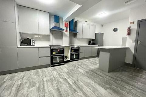 1 bedroom in a house share to rent, 2 Oatlands Road Room 3 Enfield EN3 5LJ