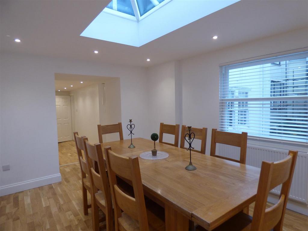 Dining Room.JPG