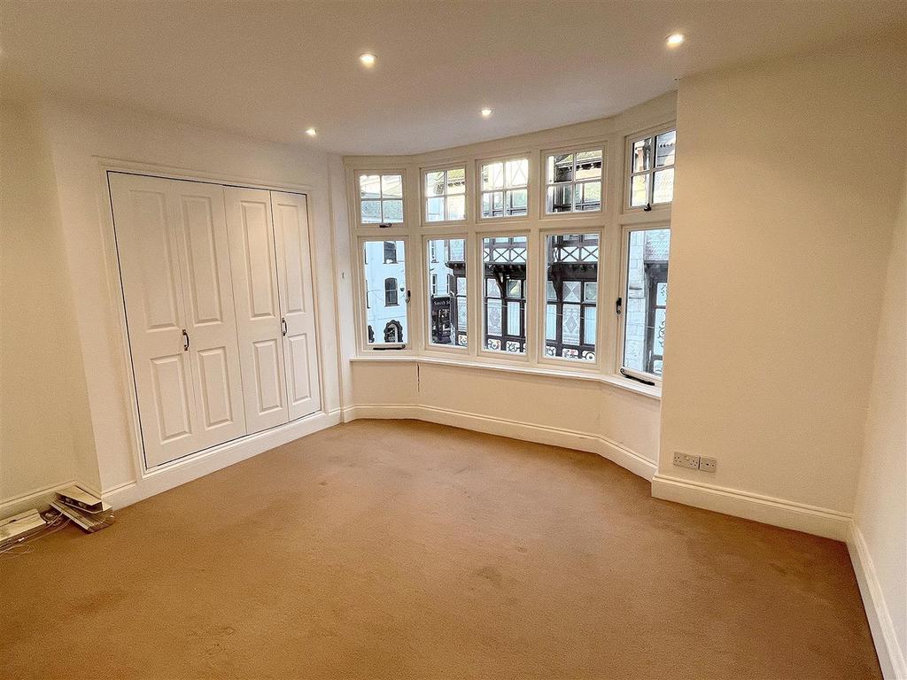 Bedroom One.jpg