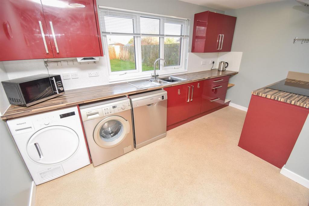 KITCHEN-2..jpg