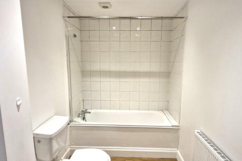 1 bedroom flat to rent, Uplands Close, London, SE18