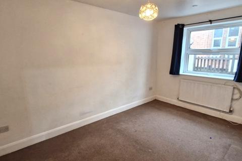 1 bedroom flat to rent, Uplands Close, London, SE18