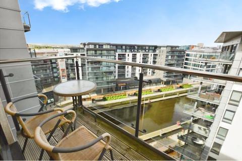 2 bedroom flat to rent, The Boulevard, Leeds, West Yorkshire, UK, LS10