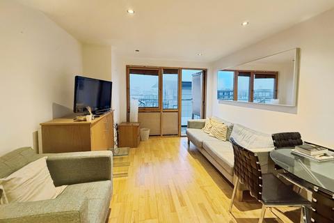 2 bedroom flat to rent, The Boulevard, Leeds, West Yorkshire, UK, LS10