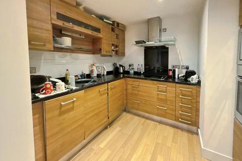 2 bedroom flat to rent, The Boulevard, Leeds, West Yorkshire, UK, LS10