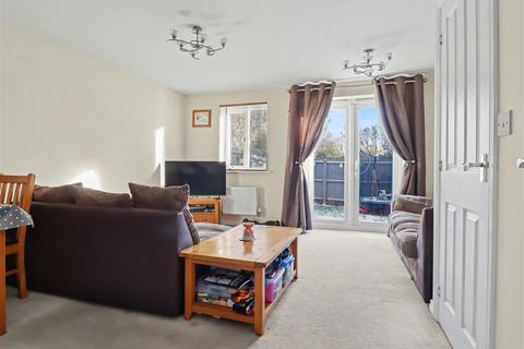 3 bedroom terraced house for sale, Redpoll Road, Norwich NR8