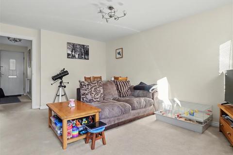 3 bedroom terraced house for sale, Redpoll Road, Norwich NR8