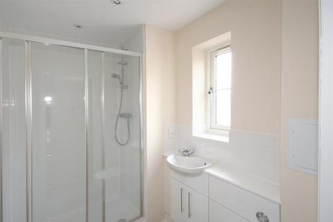 2 bedroom flat for sale, Avian Avenue, St. Albans AL2