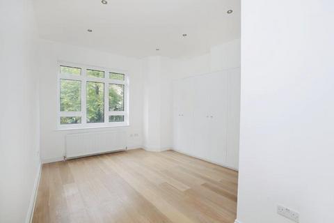 2 bedroom flat to rent, Brondesbury Villas, Queens Park, London NW6