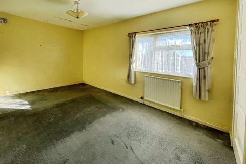 3 bedroom end of terrace house for sale, Tilsdown Close, Dursley