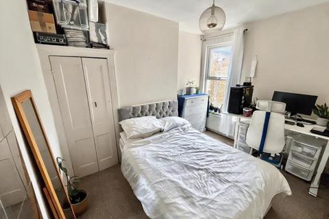 1 bedroom in a house share to rent, Bollo Lane, Chiswick, Chiswick