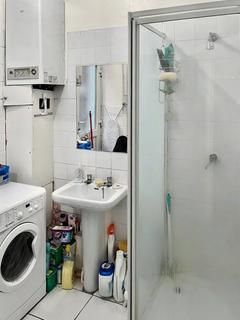 1 bedroom in a house share to rent, Bollo Lane, Chiswick, Chiswick