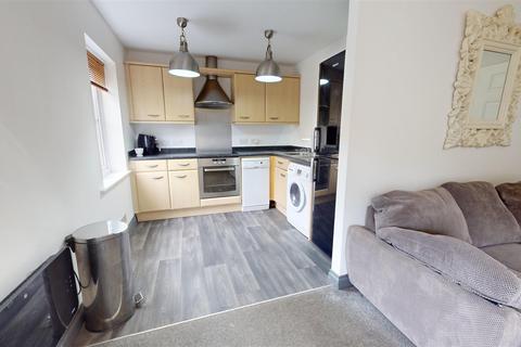 2 bedroom apartment to rent, Merchants Court, Bingley