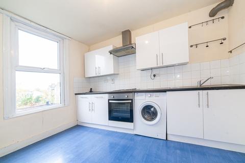 2 bedroom flat to rent, Rushmore Road, London E5