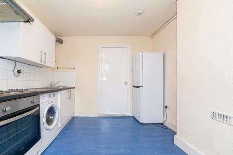 2 bedroom flat to rent, Rushmore Road, London E5