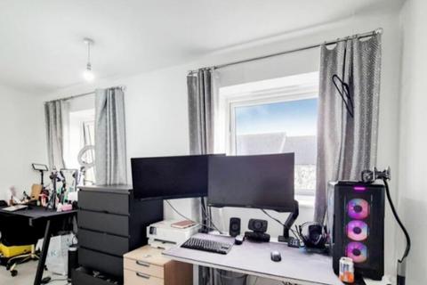 2 bedroom detached house to rent, Samson Close, Dartford DA1