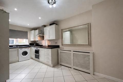 4 bedroom semi-detached house to rent, Thyme Close, Bury St. Edmunds IP28