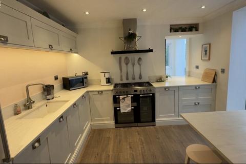 4 bedroom end of terrace house for sale, Water Street, Menai Bridge, Anglesey, LL59
