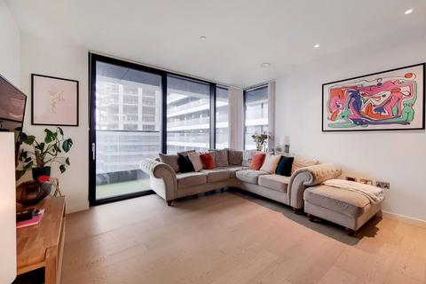 2 bedroom flat to rent, Wardian London, Canary Wharf, London, E14