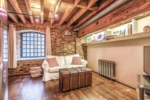 undefined, Butlers & Colonial Wharf, Shad Thames, London, SE1