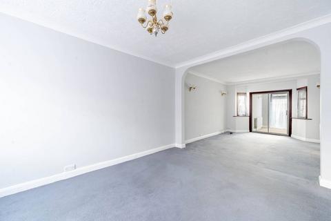 3 bedroom semi-detached house to rent, Merrion Avenue, Stanmore, HA7