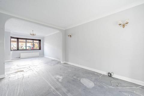 3 bedroom semi-detached house to rent, Merrion Avenue, Stanmore, HA7