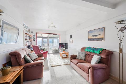 undefined, Fairlawn Grove, Banstead
