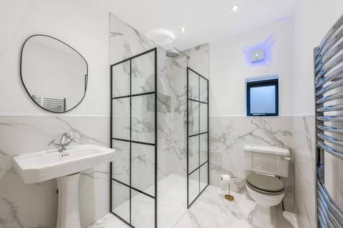 4 bedroom semi-detached house to rent, Park Avenue North, Dollis Hill, London, NW10