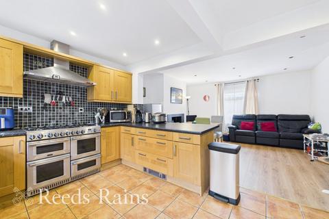 3 bedroom semi-detached house for sale, The Crescent, Lancashire PR7