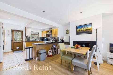 3 bedroom semi-detached house for sale, The Crescent, Lancashire PR7