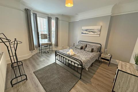 2 bedroom flat for sale, Belford Terrace, North Shields