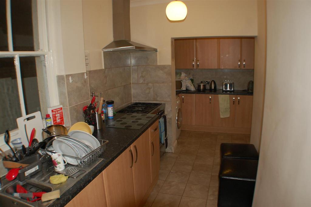Kitchen.JPG