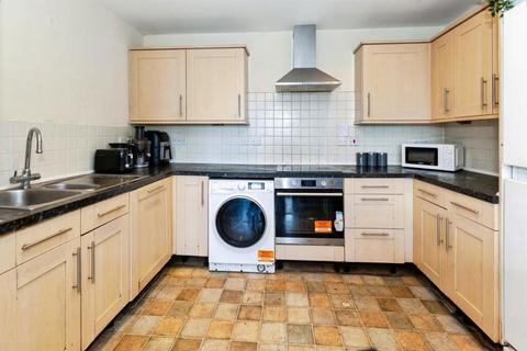 undefined, Tuns Lane, Slough, Berkshire, SL1 2WN