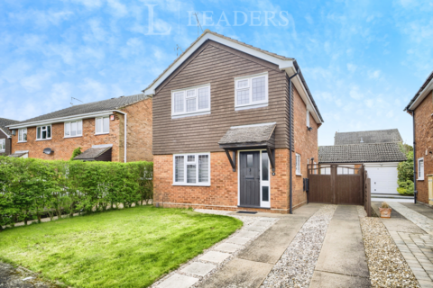3 bedroom detached house to rent, Chatsworth Grove, Kenilworth, Warwickshire, CV8