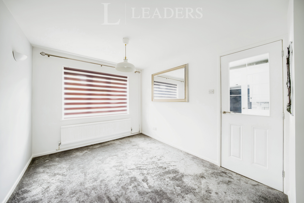 4 Room