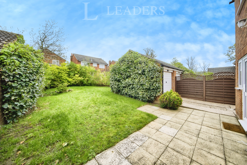 9 Rear Garden