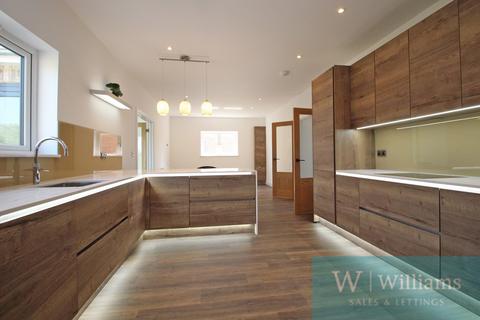 3 bedroom bungalow for sale, Reynards Place, Wootton, Isle of Wight