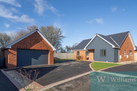3 bedroom bungalow for sale, Reynards Place, Wootton, Isle of Wight