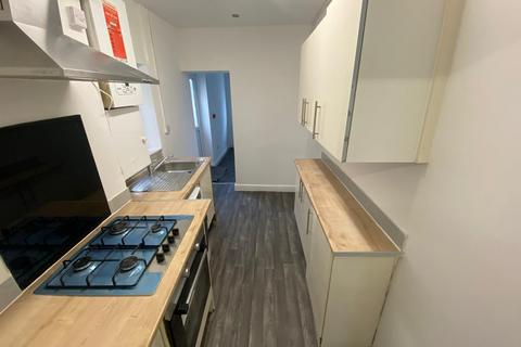 3 bedroom terraced house to rent, Wolverhampton WV1
