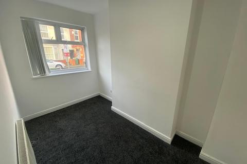 3 bedroom terraced house to rent, Wolverhampton WV1