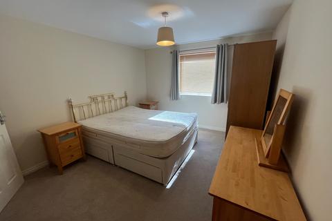 2 bedroom flat to rent, Florey Court, Old Town, Swindon, SN1