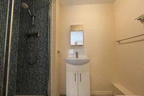 2 bedroom flat to rent, Florey Court, Old Town, Swindon, SN1