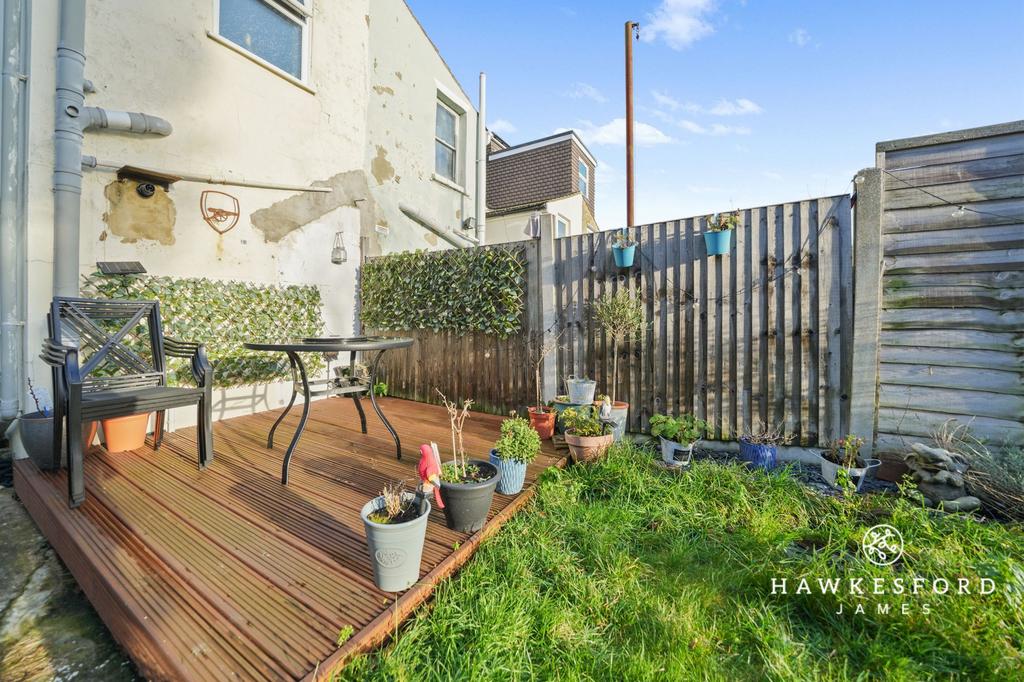 Epps Road, Sittingbourne - Garden