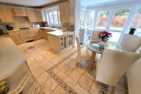 4 bedroom detached house for sale, Y Llanerch, Pontlliw, Swansea, City And County of Swansea.