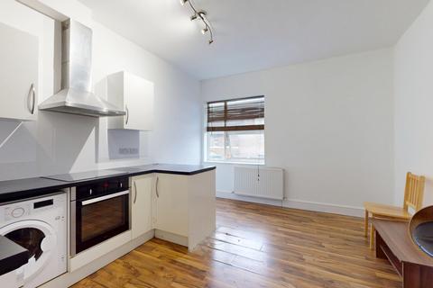 1 bedroom flat to rent, Hillside House, 2 Friern Park, London, N12