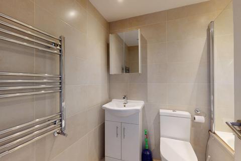 1 bedroom flat to rent, Hillside House, 2 Friern Park, London, N12
