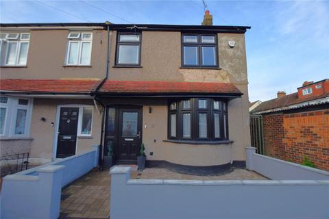 3 bedroom end of terrace house for sale, Merten Road, Romford RM6