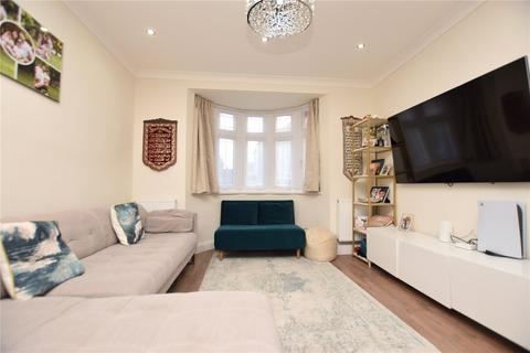 3 bedroom end of terrace house for sale, Merten Road, Romford RM6