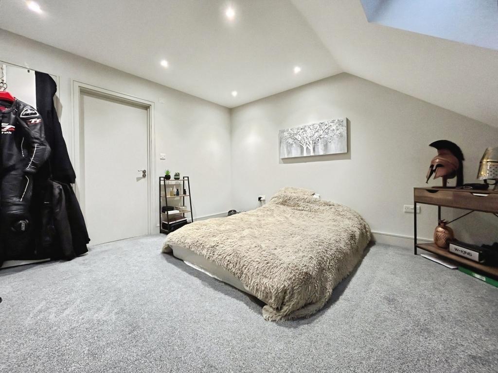 Bed 1