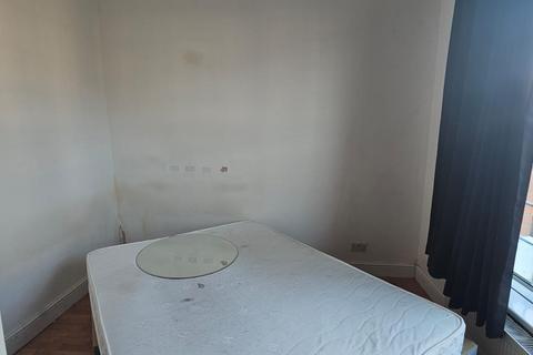 1 bedroom apartment to rent, Alloa Road, Ilford IG3